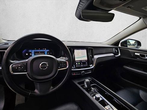 Used 2024 Volvo S60 B5 Core FWD image 14