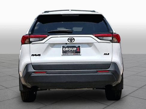 Used 2024 Toyota RAV4 XLE Premium image 5