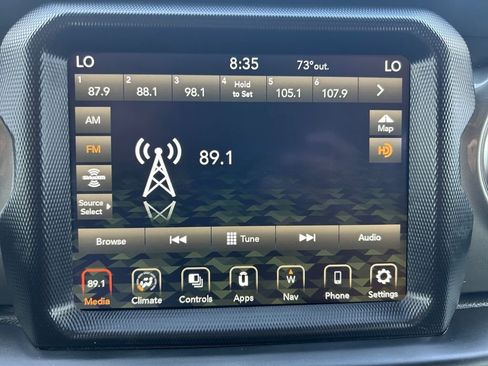 Used 2021 Jeep Wrangler Unlimited Sahara AWD/4WD image 11