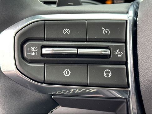 New 2026 GMC Acadia Denali w/ Super Cruise Package AWD/4WD image 17