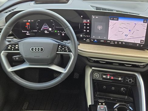 Used 2025 Audi Q5 Premium Plus w/ Premium Plus AWD/4WD image 34