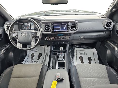 Used 2023 Toyota Tacoma TRD Off-Road AWD/4WD image 13