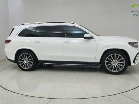 Used 2025 Mercedes-Benz GLS 450 4MATIC w/ AMG Line Exterior image 68