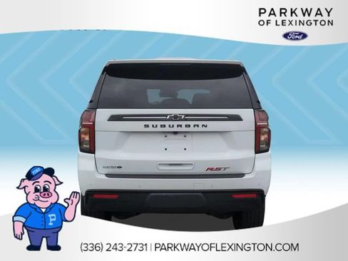 Used 2024 Chevrolet Suburban RST w/ Luxury Package AWD/4WD image 4