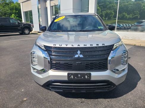 Used 2022 Mitsubishi Outlander SE FWD image 8