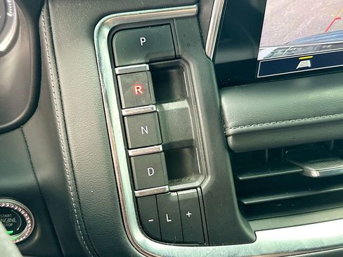 Used 2021 Chevrolet Tahoe LT image 22