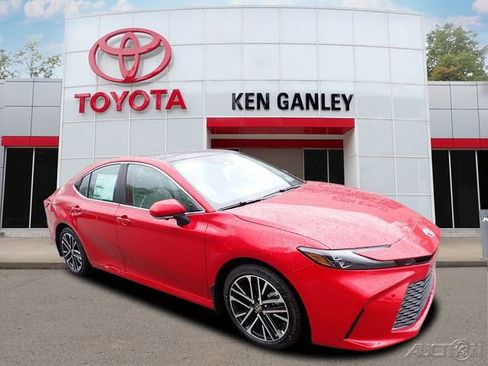 New 2026 Toyota Camry XLE FWD image 1