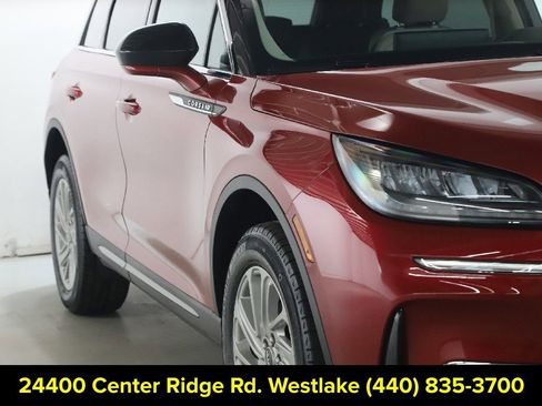 Certified 2023 Lincoln Corsair Standard image 9