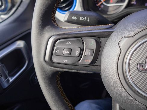 Used 2024 Jeep Wrangler Sport S image 23