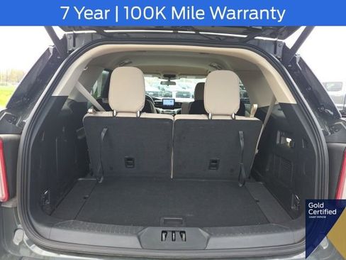 Used 2023 Ford Explorer XLT RWD image 13