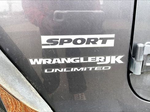 Used 2018 Jeep Wrangler Unlimited Sport S image 7