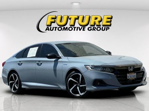 Used 2022 Honda Accord Sport image 2