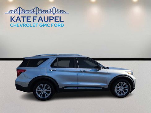 Used 2024 Ford Explorer Limited image 8