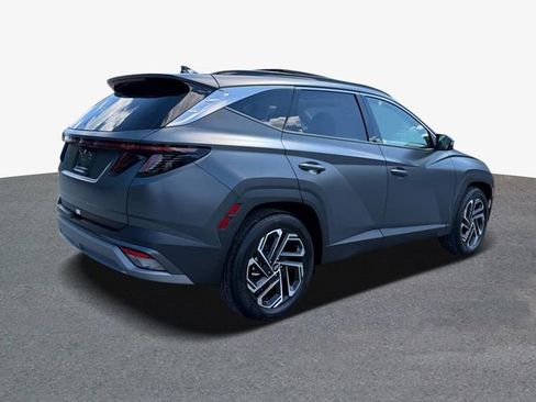 New 2025 Hyundai Tucson Limited image 3