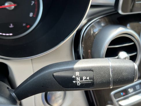 Used 2019 Mercedes-Benz GLC 300 image 26
