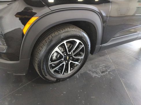 Used 2024 Chevrolet TrailBlazer LT w/ Convenience Package FWD image 45