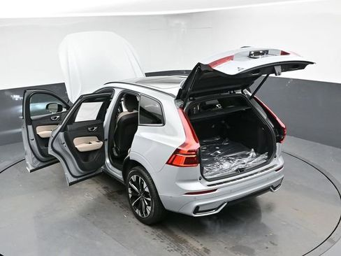 New 2026 Volvo XC60 B5 Plus w/ Protection Package Premier image 52