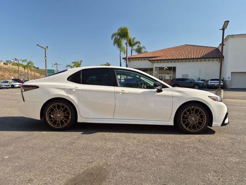 Used 2023 Toyota Camry SE w/ Convenience Package FWD image 6