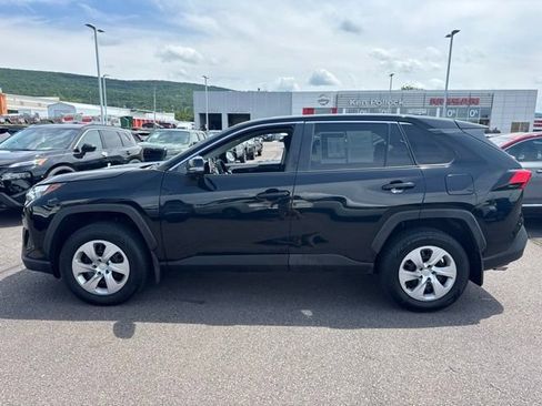 Used 2023 Toyota RAV4 LE AWD/4WD image 8