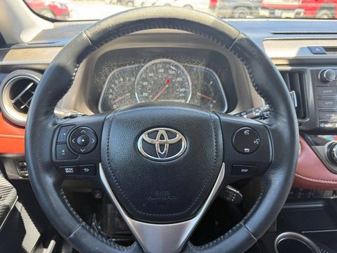 Used 2014 Toyota RAV4 Limited w/ Technology Package FWD image 32