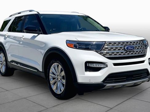 Used 2022 Ford Explorer Limited w/ Equipment Group 301A RWD image 3