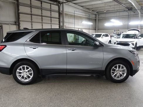 Used 2024 Chevrolet Equinox LT FWD image 8