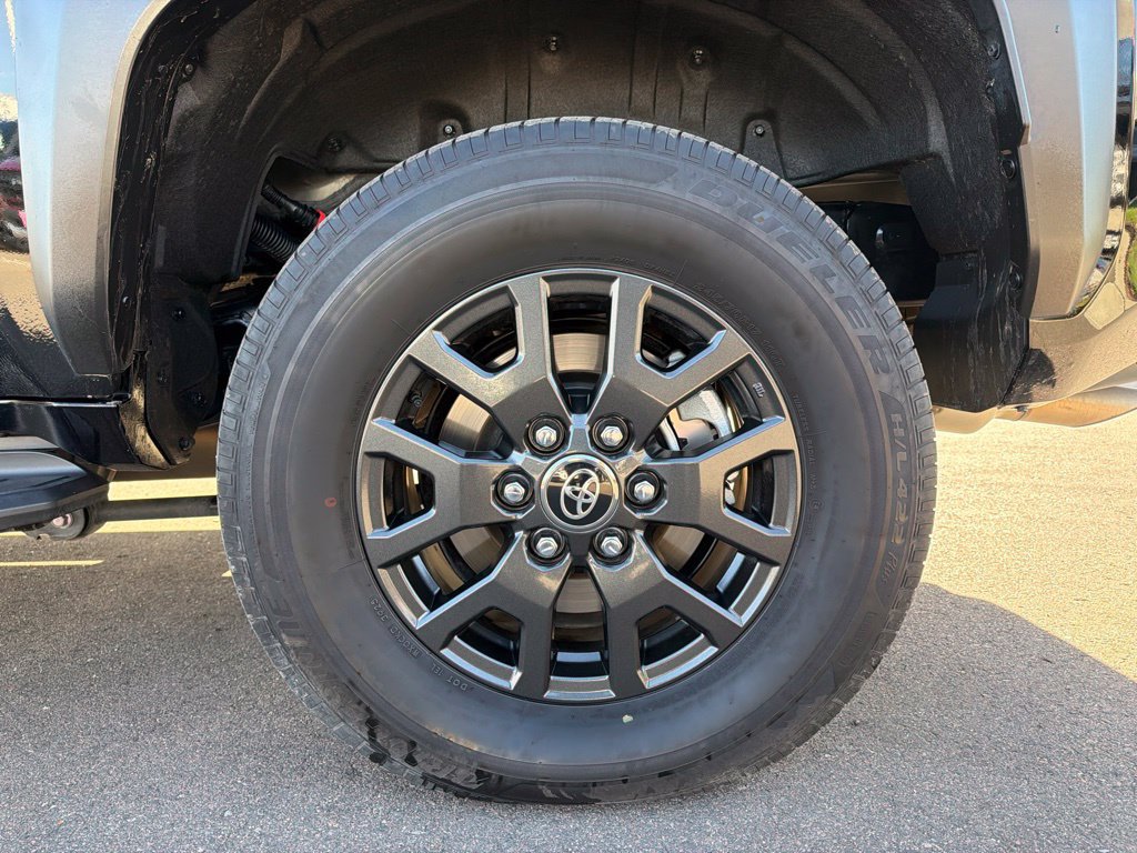 Used 2026 Toyota 4Runner SR5 AWD/4WD image 34