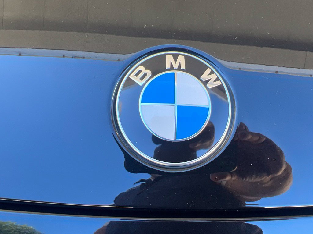Used 2015 BMW 750Li xDrive AWD/4WD image 31