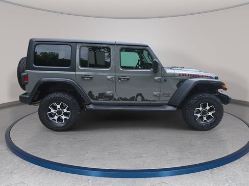 Used 2022 Jeep Wrangler Unlimited Rubicon w/ Dual Top Group AWD/4WD image 4