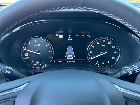 Used 2023 Buick Envision Avenir image 34