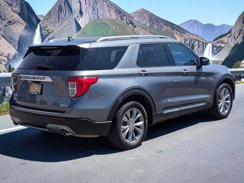 Certified 2023 Ford Explorer Limited AWD/4WD image 6