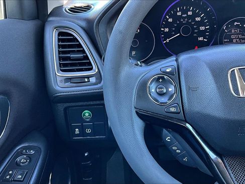 Used 2016 Honda HR-V EX image 16