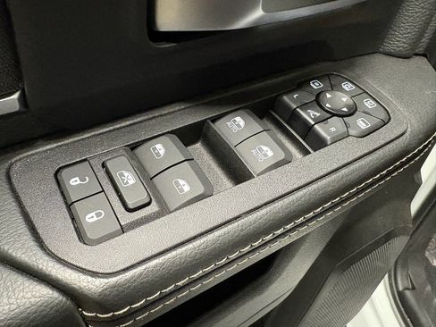 Used 2025 RAM 2500 Big Horn image 15