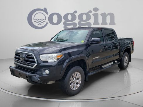 Used 2019 Toyota Tacoma SR5 AWD/4WD image 1