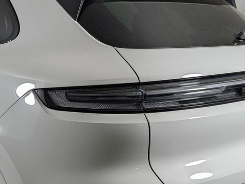 New 2026 Porsche Cayenne AWD/4WD image 16