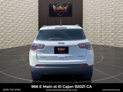 Used 2023 Jeep Compass Latitude AWD/4WD image 8
