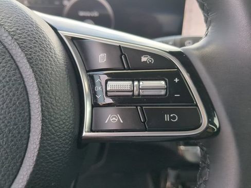 Used 2024 Kia Seltos EX FWD image 30