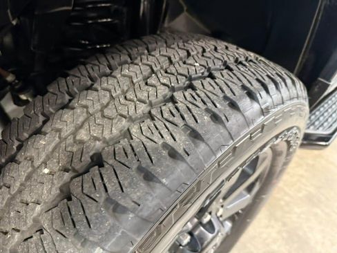 Used 2025 RAM 2500 Big Horn AWD/4WD image 39