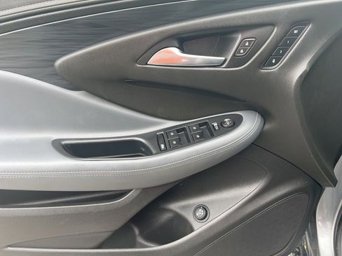 Used 2020 Buick Envision Essence image 14