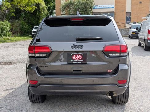 Used 2021 Jeep Grand Cherokee Laredo X AWD/4WD image 4