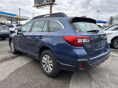 Used 2019 Subaru Outback 2.5i image 5