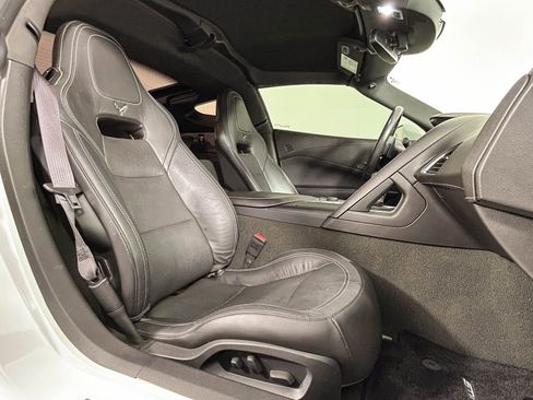 Used 2016 Chevrolet Corvette Stingray Coupe image 15