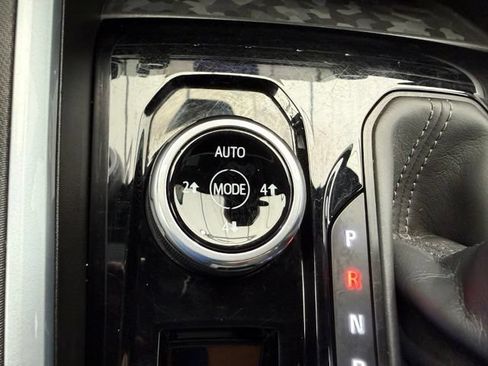Used 2024 Chevrolet Colorado Trail Boss w/ Technology Package AWD/4WD image 40