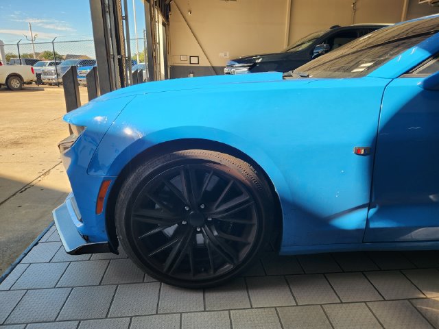 Used 2022 Chevrolet Camaro SS RWD image 13