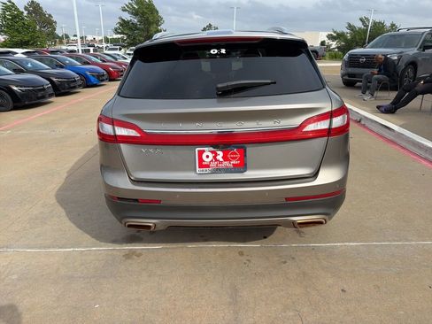 Used 2016 Lincoln MKX Reserve w/ Technology Package image 4