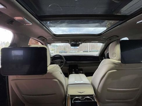 Used 2025 Cadillac Escalade Sport Platinum image 15