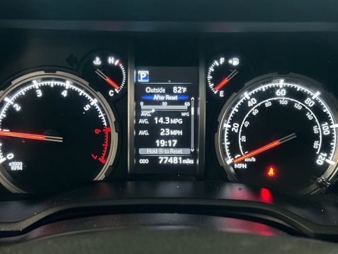 Used 2020 Toyota 4Runner TRD Off-Road AWD/4WD image 24