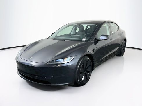 Used 2025 Tesla Model 3 Long Range RWD image 3