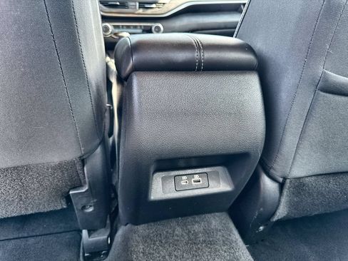 Used 2025 Nissan Altima 2.5 SV FWD image 27