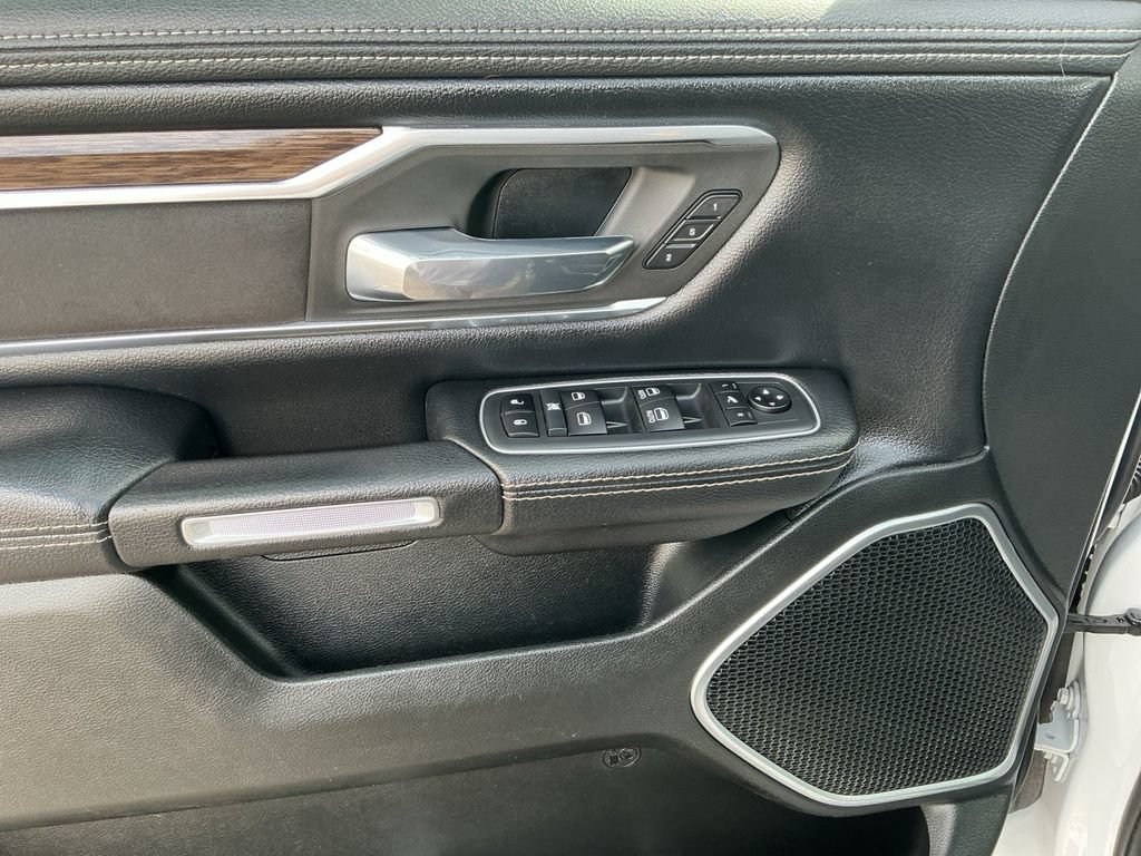 Used 2020 RAM 1500 Laramie AWD/4WD image 10